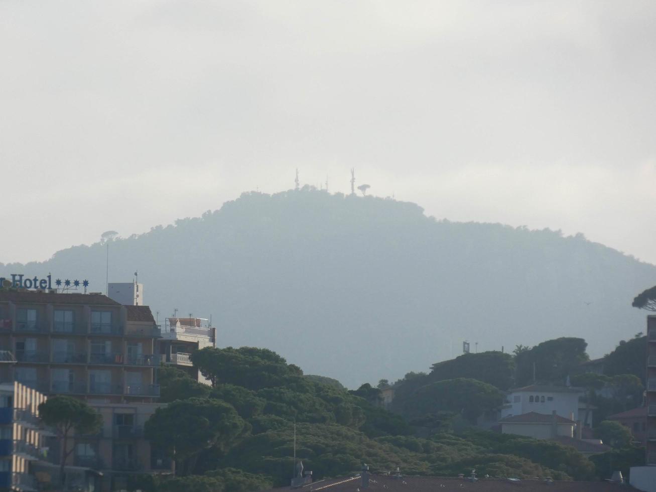 vista de la playa de sant pol, s'agaro en la costa brava catalana foto