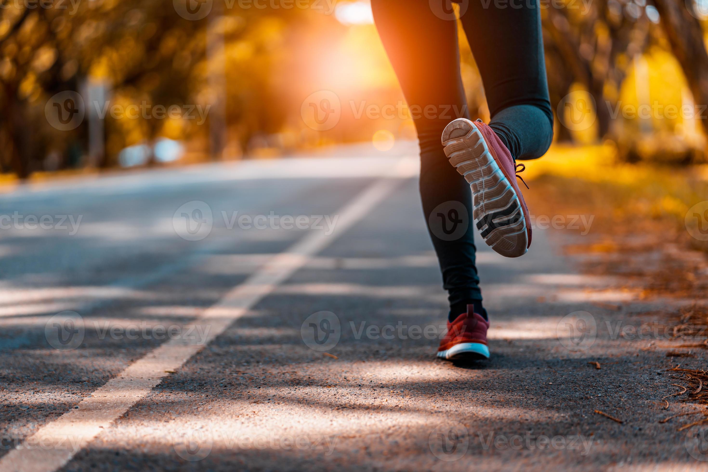 athlete running sport feet on trail healthy lifestyle fitness 9501096