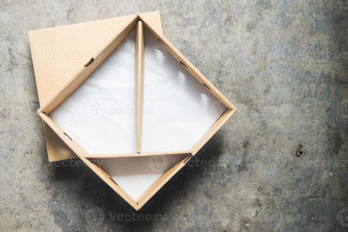 Paper food storage box with lid 9501532 Stock Photo at Vecteezy