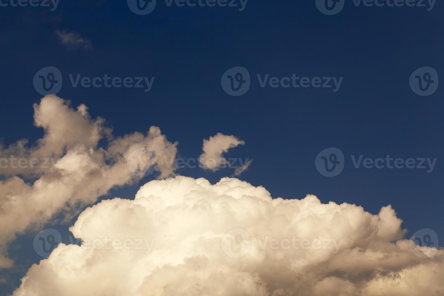 white cumulus clouds closeup photo