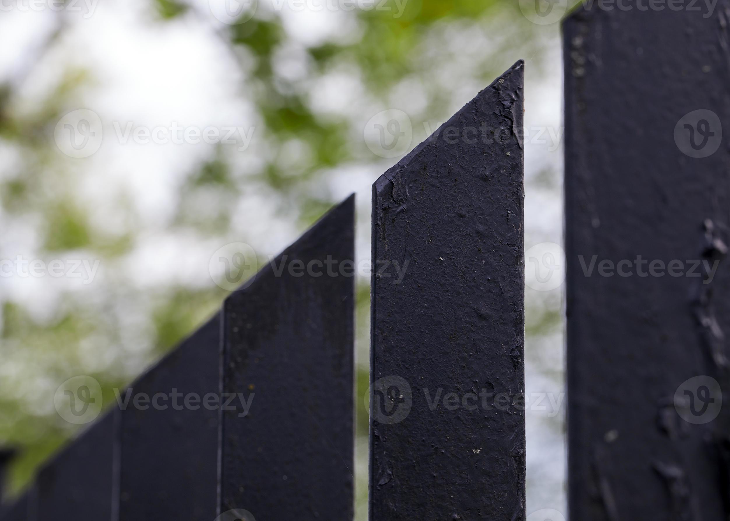 Painted metal fence 9511361 Stock Photo at Vecteezy