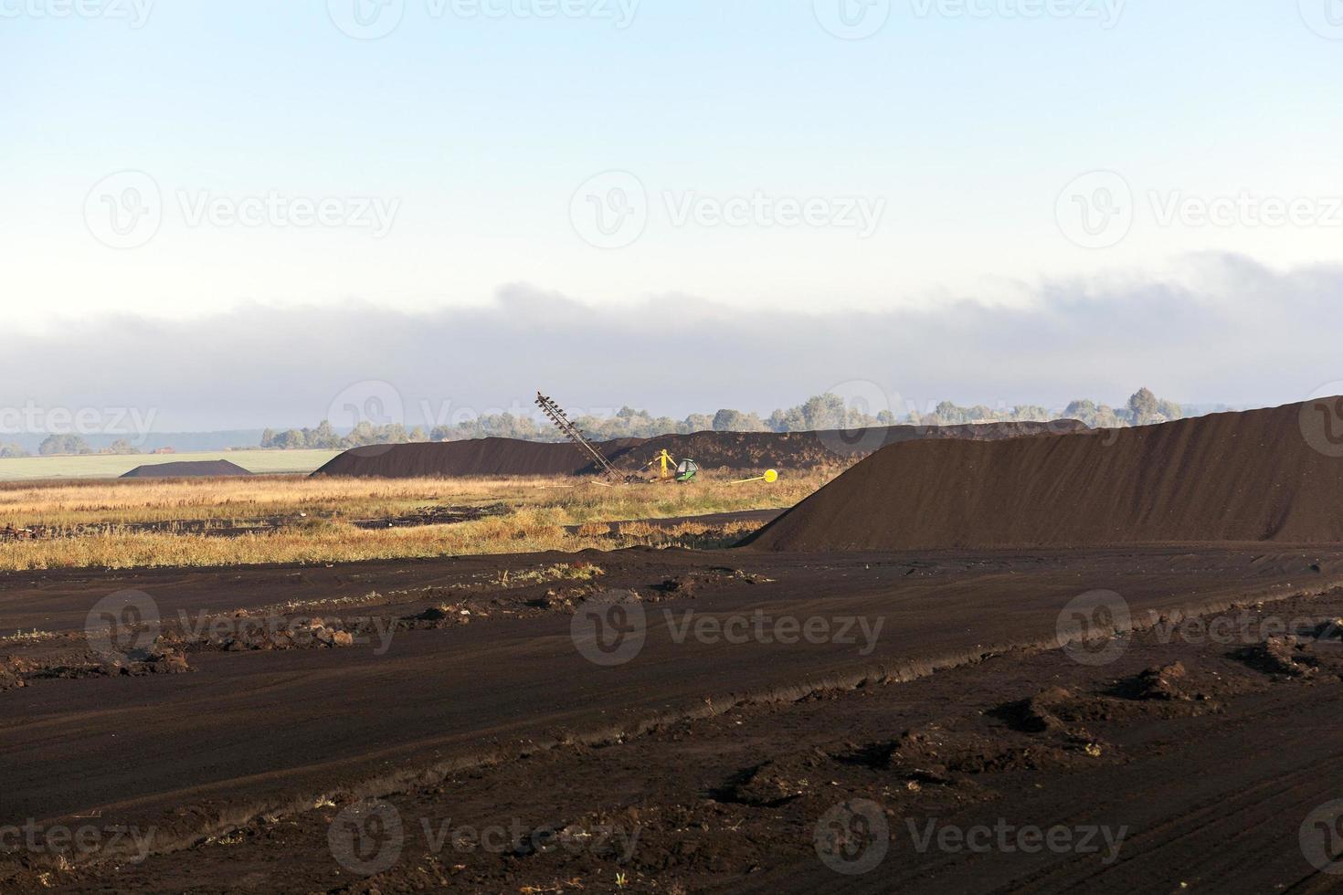 extraction of peat photo