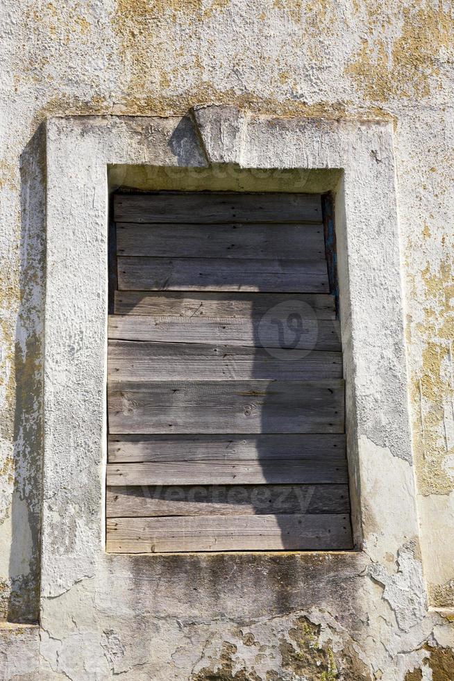 old building, close up photo