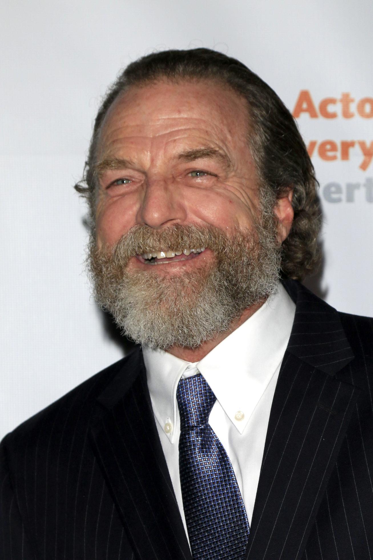 Los Ángeles 6 de diciembre Darby Hinton en los premios Actors Fund Los Ángeles 6 de diciembre Darby Hinton en los premios Actors Fund