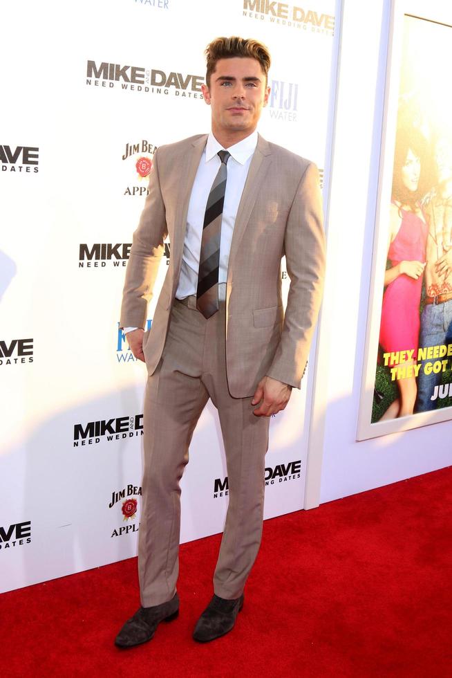 LOS ANGELES, JUN 29 - Zac Efron at the Mike And Dave Need Wedding Dates Premiere at the Cinerama Dome at ArcLight Hollywood on June 29, 2016 in Los Angeles, CA photo