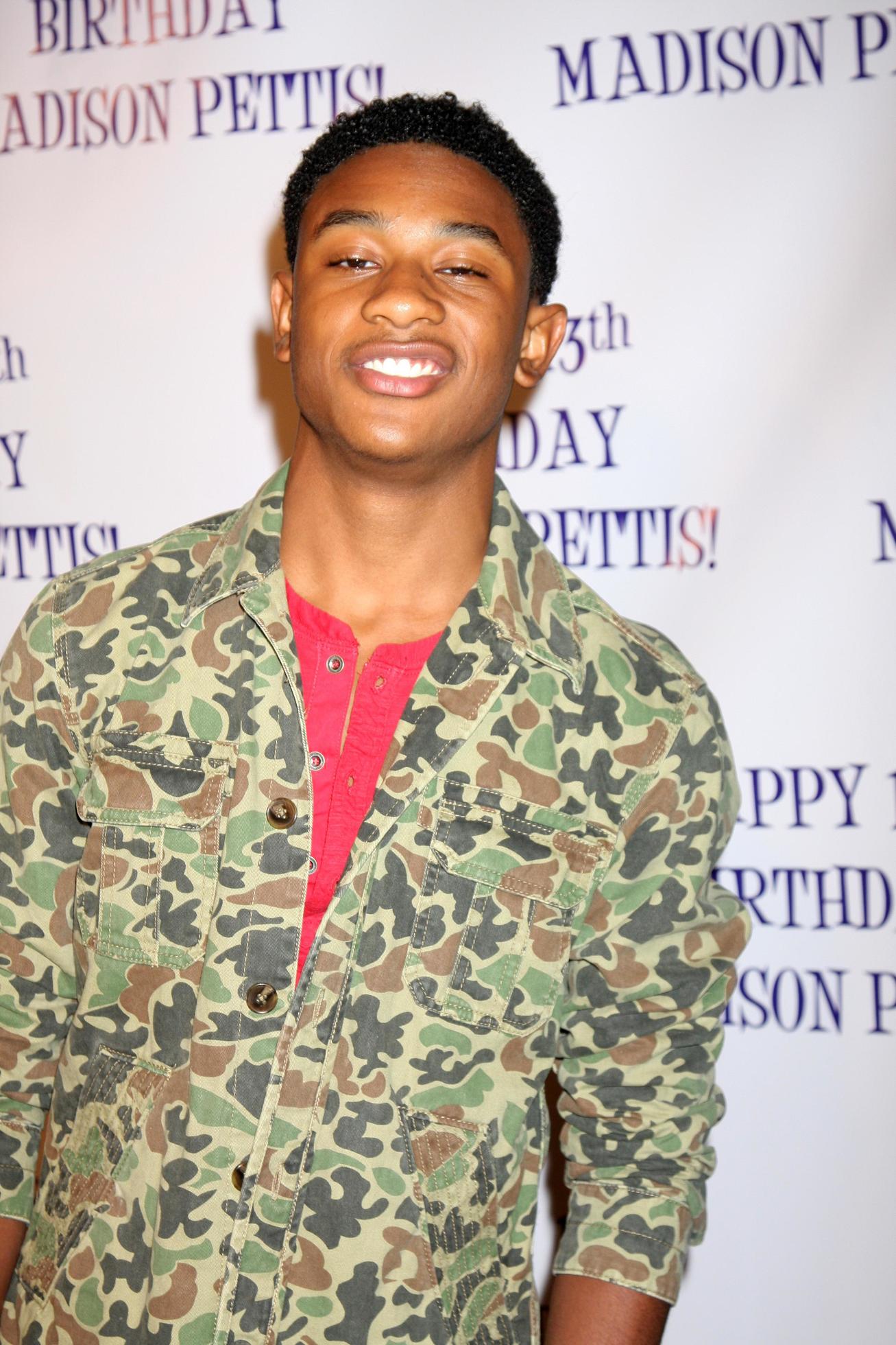 LOS ANGELES, JUL 31 - Justin Martin arriving at the13th Birthday Party