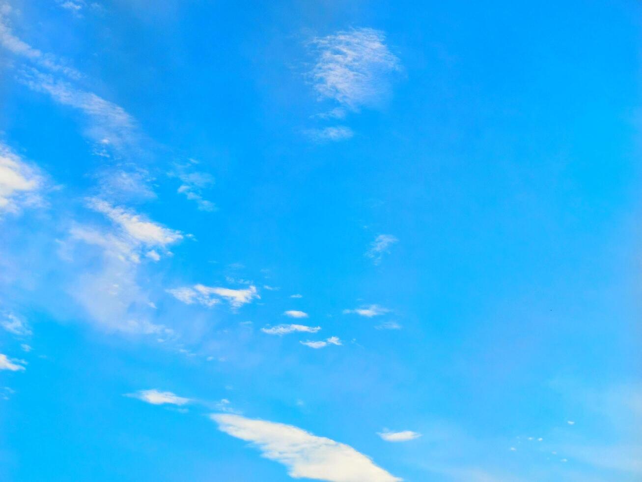 blue sky  Bright colors on a sunny day with white clouds, beautiful sky. photo