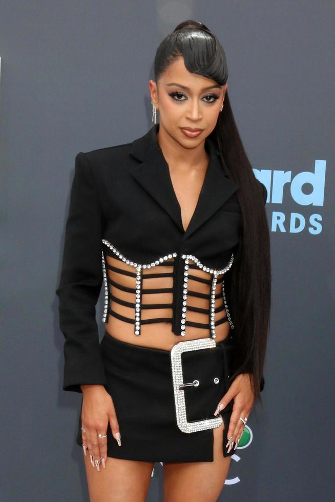 LOS ANGELES, MAY 15 - Liza Koshy at the 2022 Billboard Music Awards at