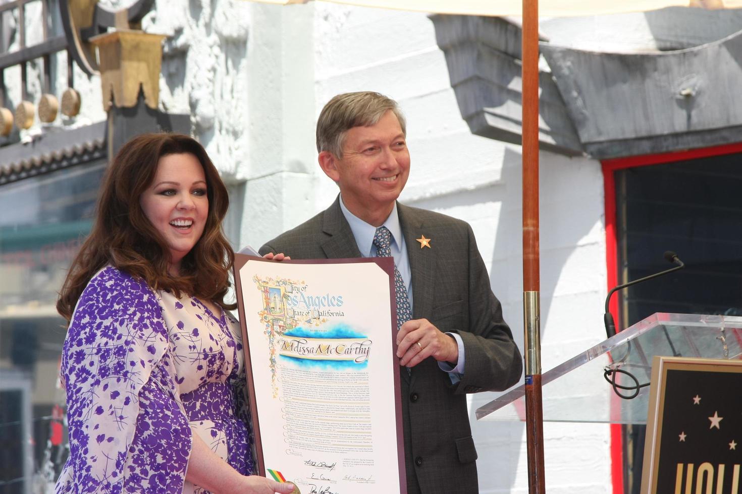 LOS ANGELES, MAY 19 - Melissa McCarthy, Leron Gubler at the Melissa McCarthy Hollywood Walk of Fame Ceremony at the TCL Chinese Theater on May 19, 2015 in Los Angeles, CA photo