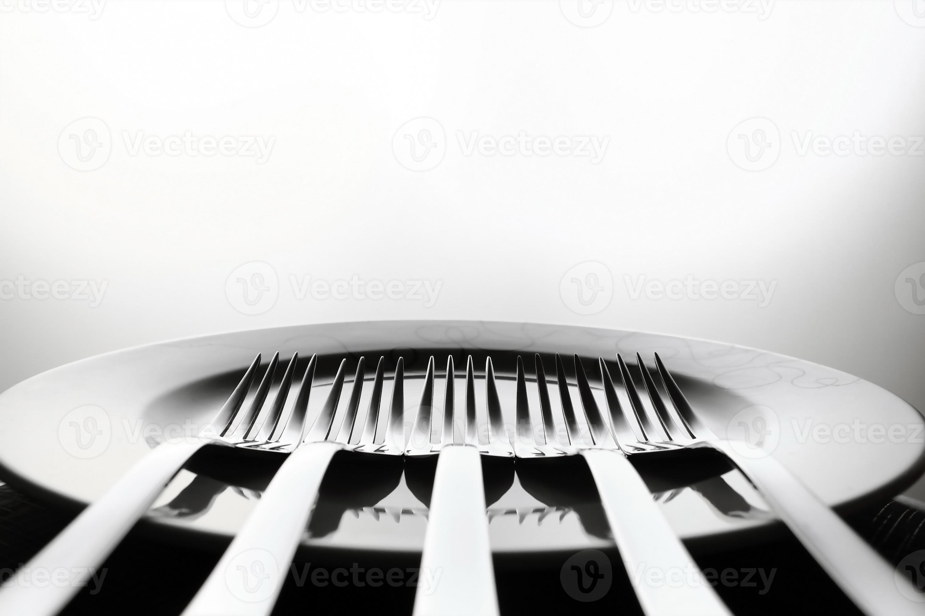 Dish and forks 9557920 Stock Photo at Vecteezy