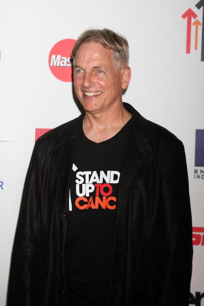 LOS ANGELES, SEP 5 - Mark Harmon at the Stand Up 2 Cancer Telecast Arrivals at Dolby Theater on September 5, 2014 in Los Angeles, CA photo