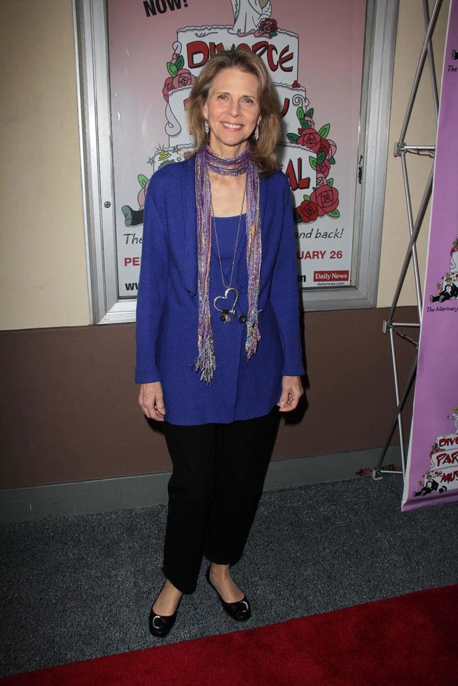 LOS ANGELES, MAR 3 -  Lindsay Wagner arrives at the Divorce Party The Musical Opening Night at the El Portal Theater on March 3, 2013 in North Hollywood, CA photo