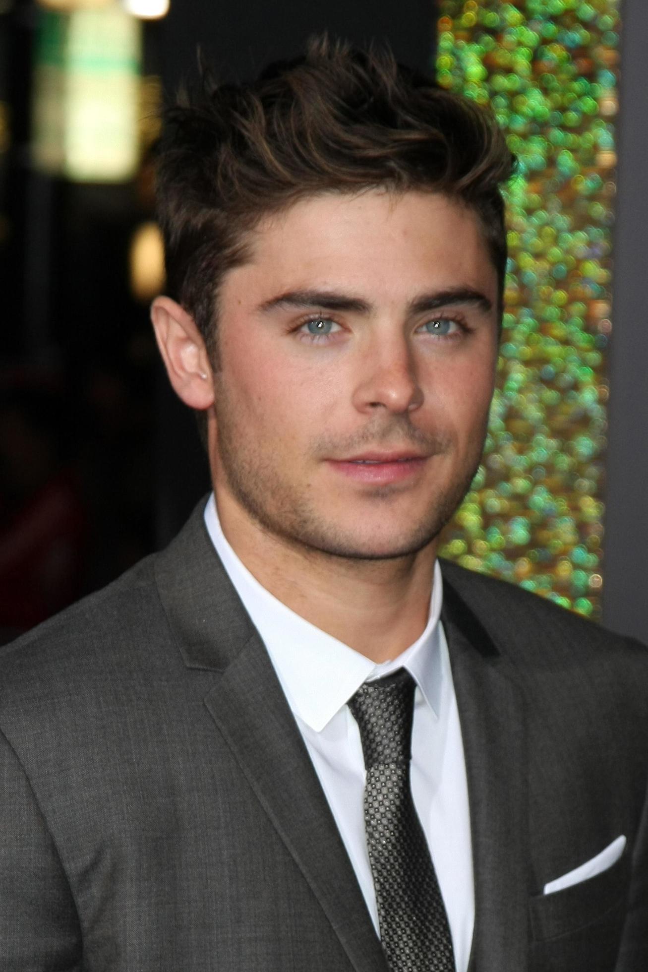 Zac Efron Dancing In New Years Eve Zac Efron New Years Eve Premiere