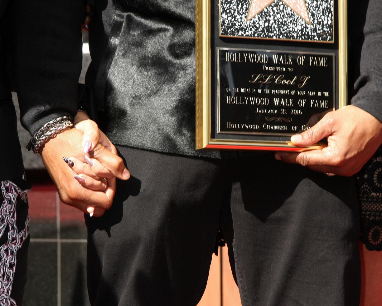 LOS ANGELES, JAN 21 -  Simone Smith, LL Cool J at the LL Cool J Hollywood Walk of Fame Ceremony at the Hollywood and Highland on January 21, 2016 in Los Angeles, CA photo