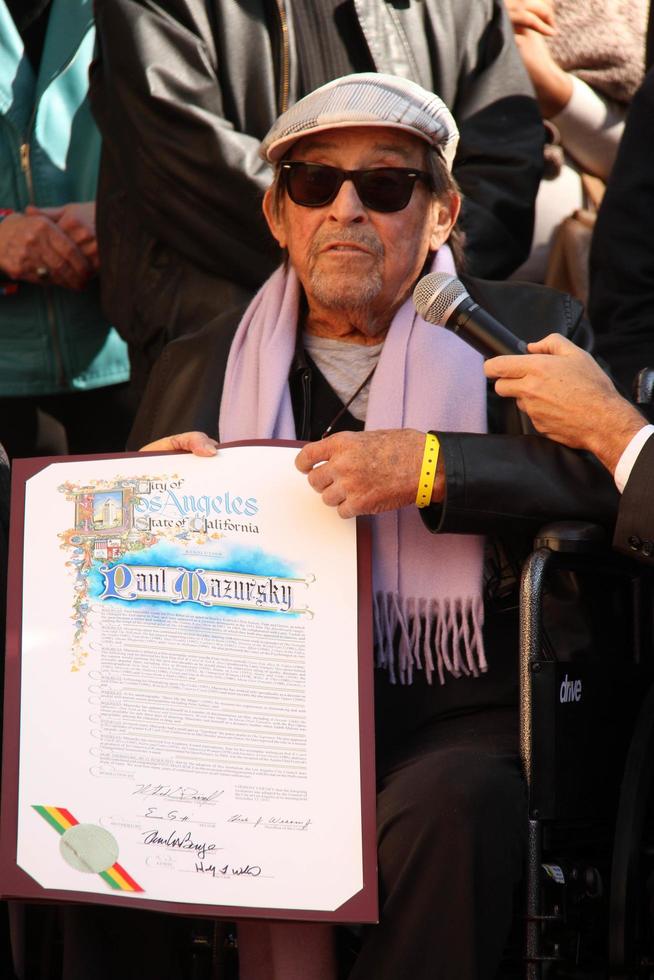 LOS ANGELES, DEC 13 - Paul Mazursky at the Paul Mazursky Star on the Hollywood Walk of Fame Ceremony at Hollywood Blvd on December 13, 2013 in Los Angeles, CA photo