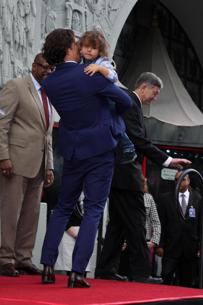 LOS ANGELES, APR 2 - Orlando Bloom, Flynn Bloom at the Orlando Bloom Hollywood Walk of Fame Star Ceremony at TCL Chinese Theater on April 2, 2014 in Los Angeles, CA photo