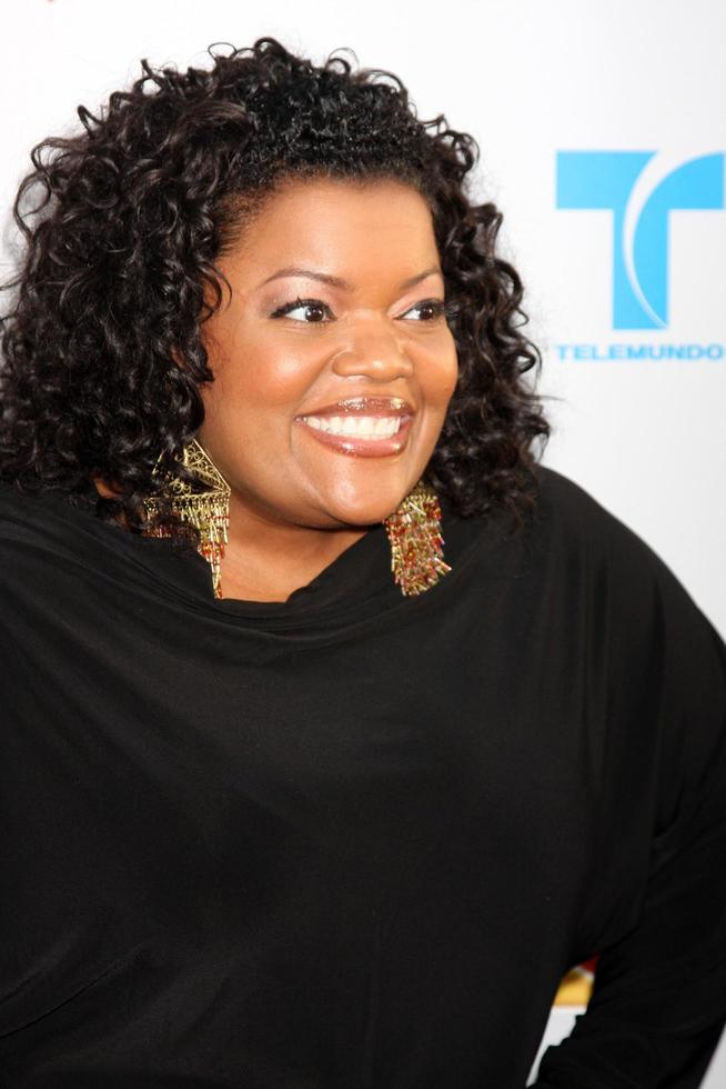LOS ANGELES, AUG 1 - Yvette Nicole Brown arriving at the NBC TCA Summer