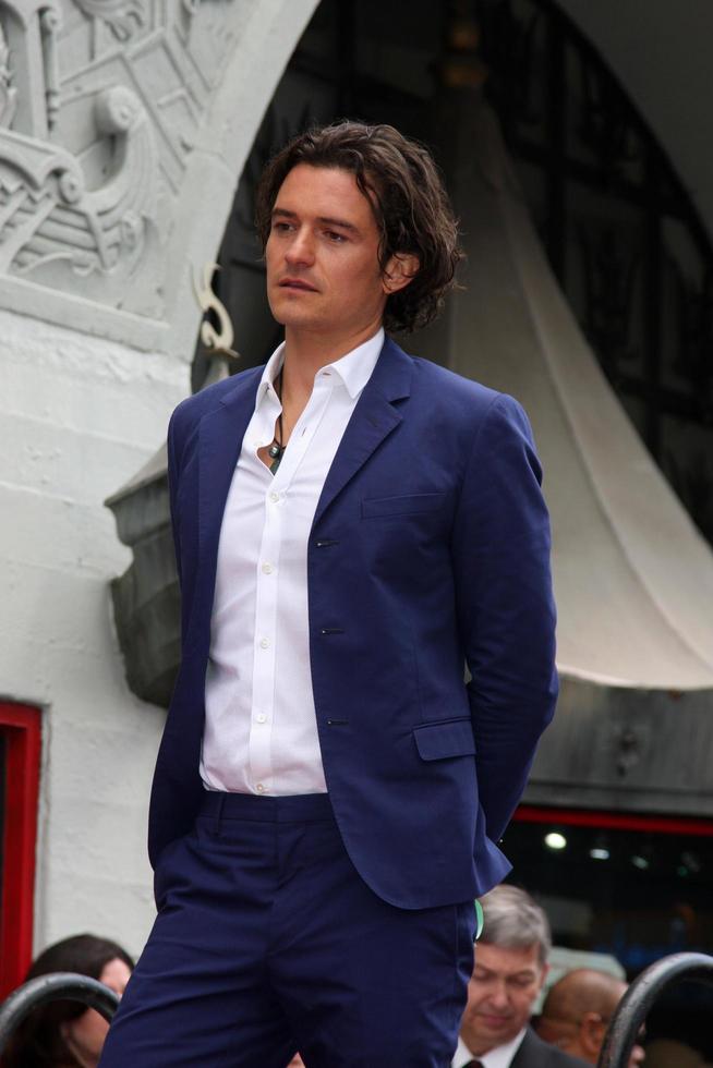 LOS ANGELES, APR 2 - Orlando Bloom at the Orlando Bloom Hollywood Walk of Fame Star Ceremony at TCL Chinese Theater on April 2, 2014 in Los Angeles, CA photo