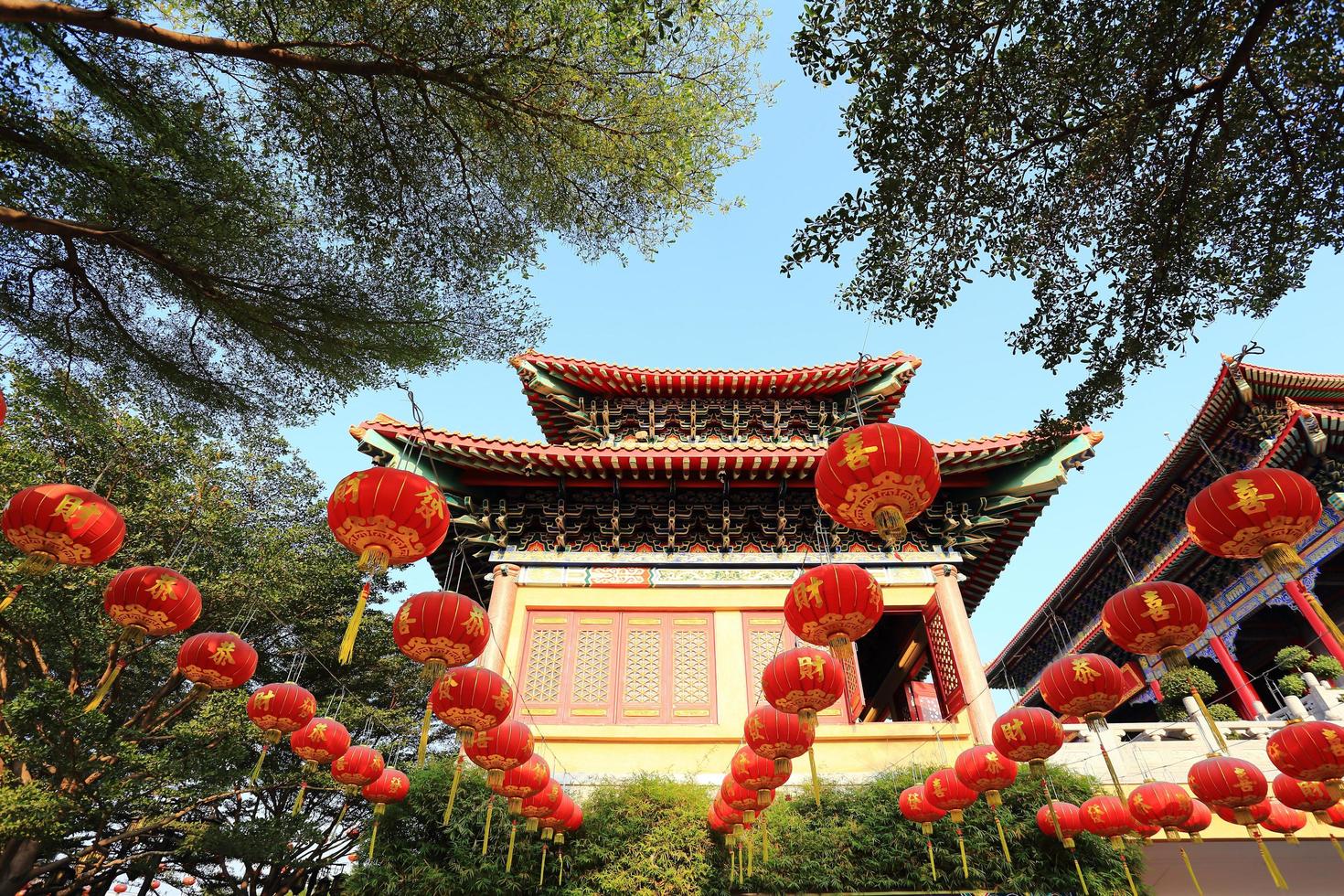 linternas chinas durante el festival de año nuevo foto