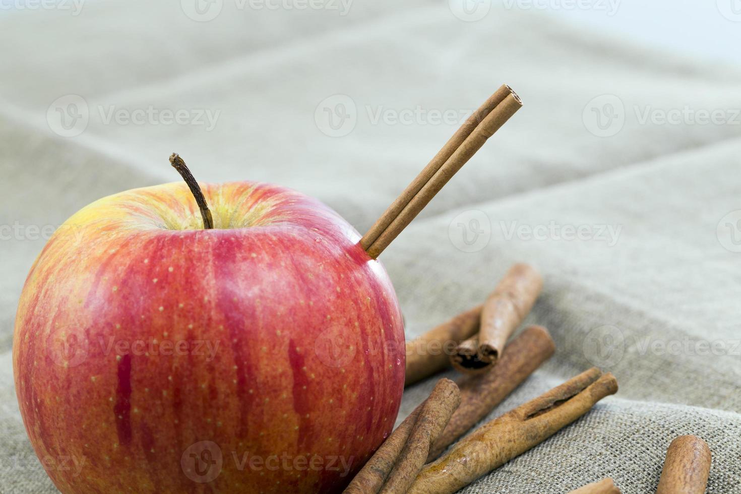 apple cinnamon, close up photo