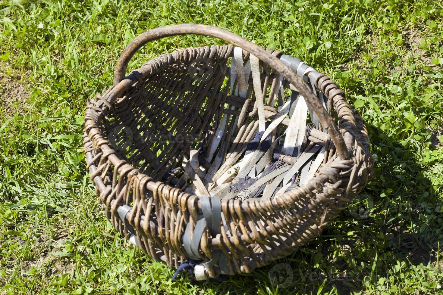 old wooden basket photo