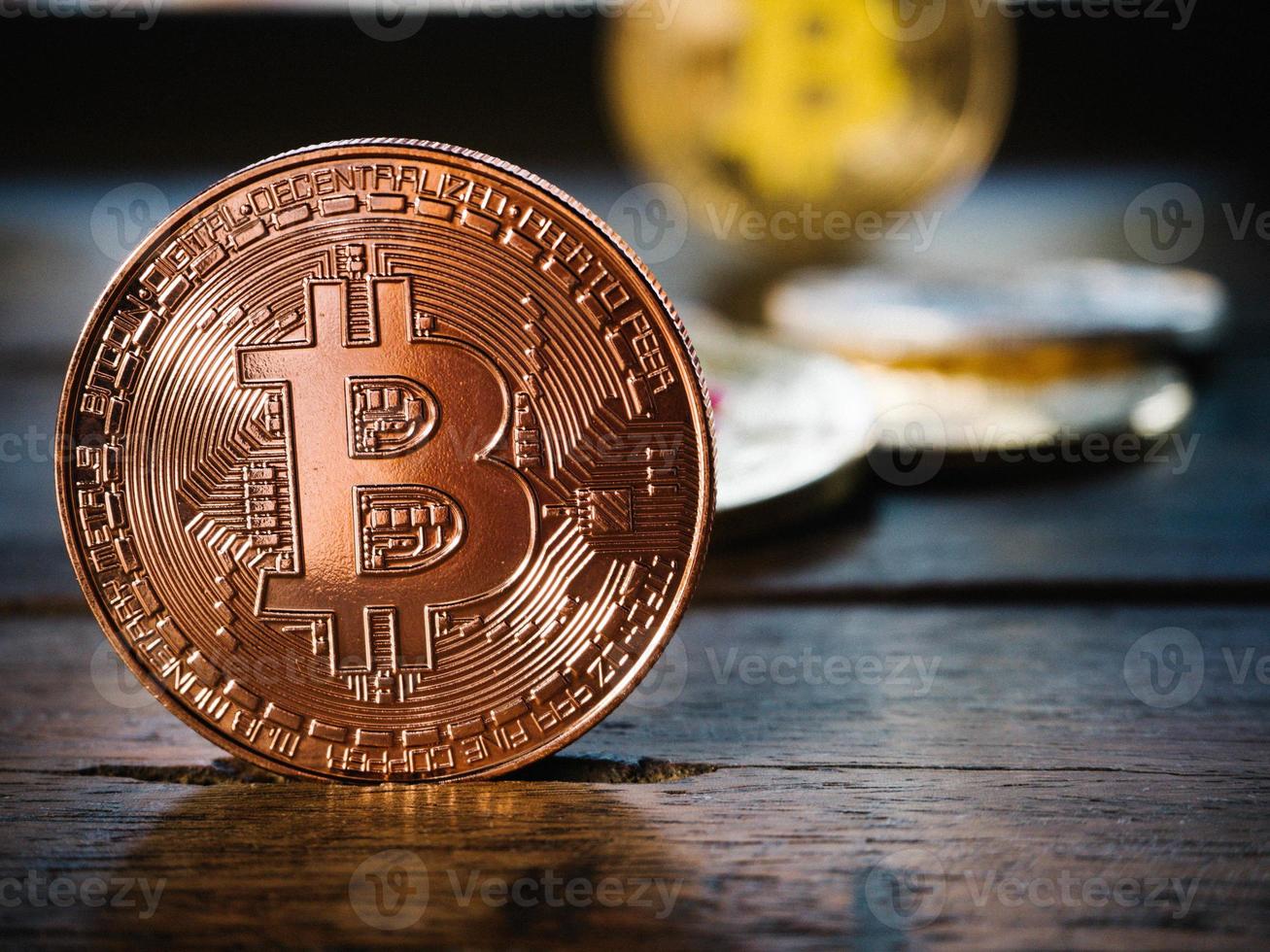 concepto financiero de negocios de monedas de bitcoin. foto