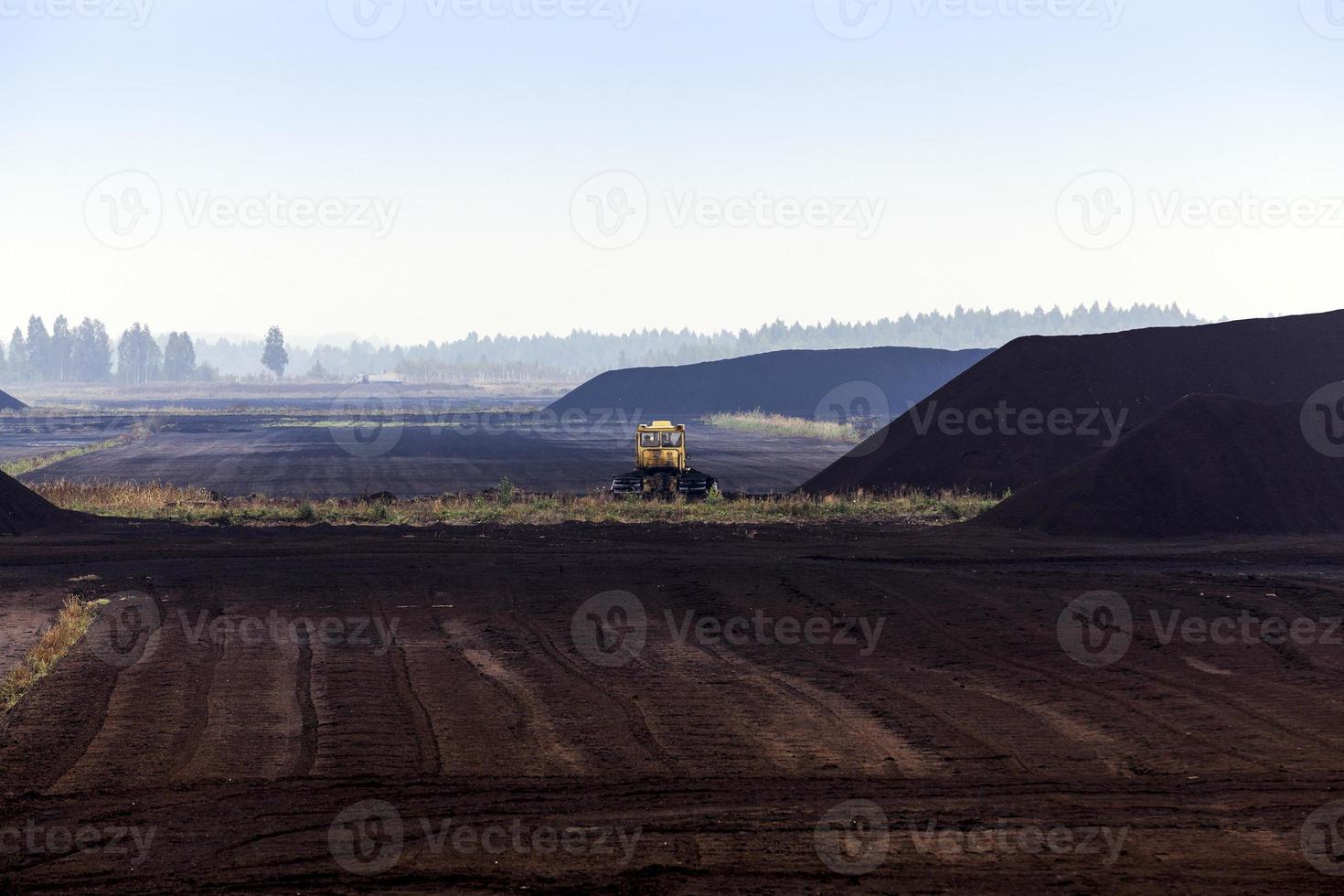 extraction of peat photo