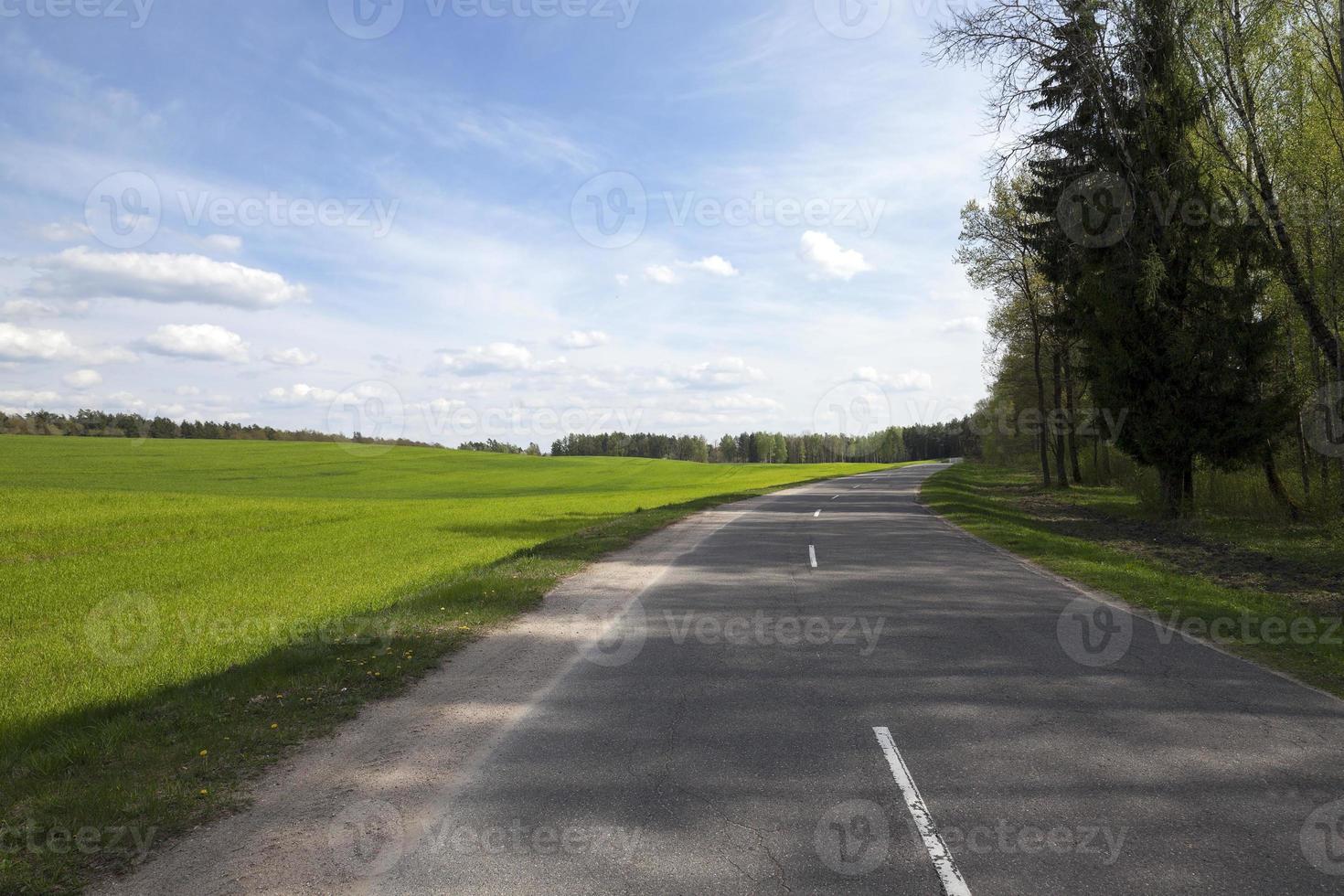 a small paved road photo