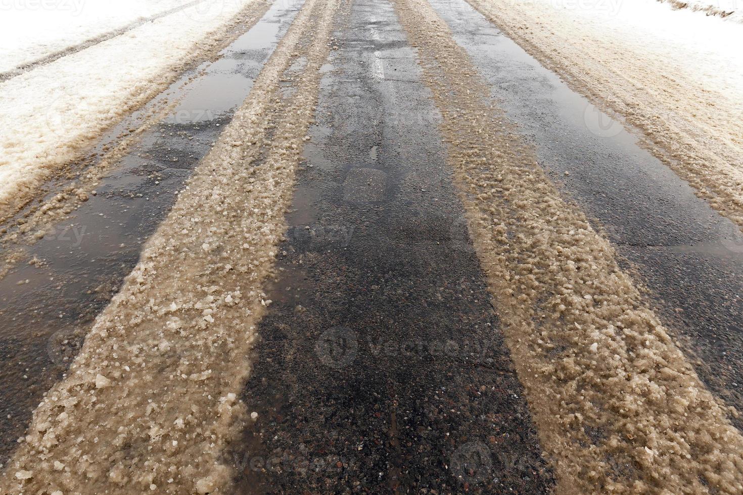 oad in the winter photo