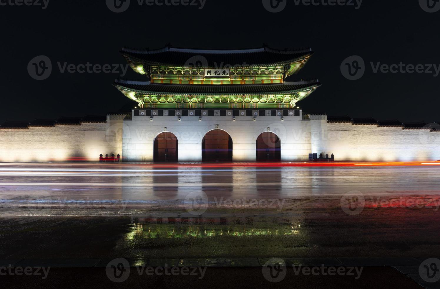 Gwanghwamun Gate the main gate of Gyeongbok Palace It was built in the 4th year of King Taejo's reign 1395 photo