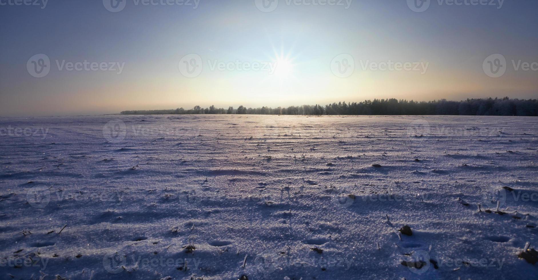 uneven wavy snow photo