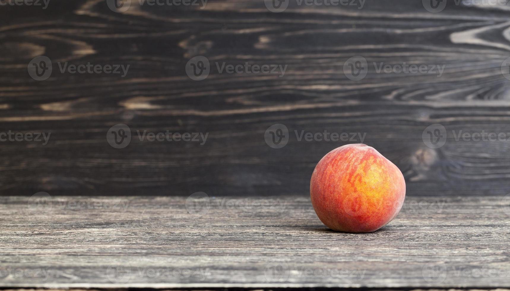 one ripe peach photo