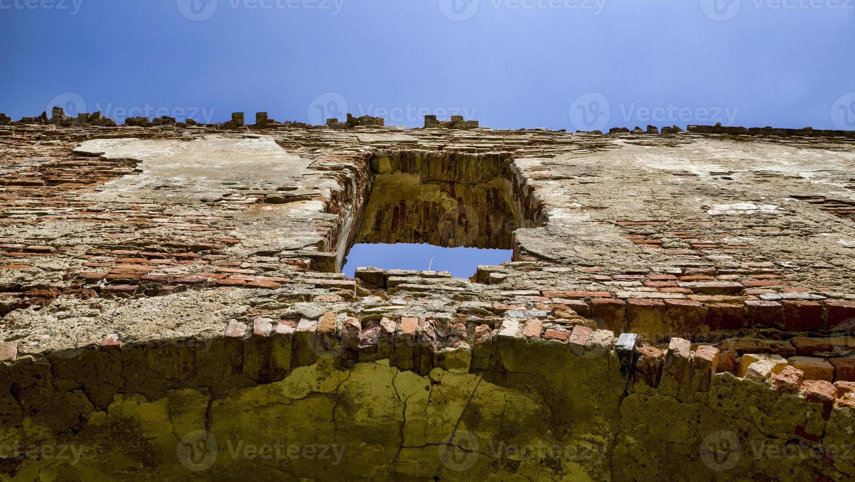 empty window openings photo