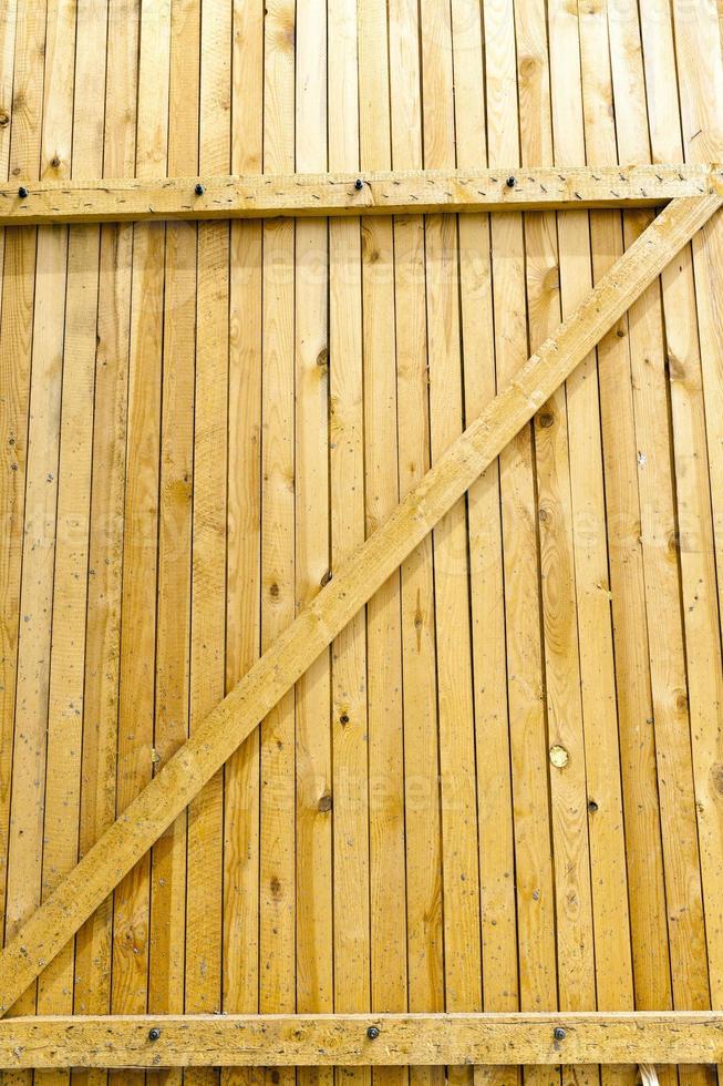new-wooden-gates-9712238-stock-photo-at-vecteezy