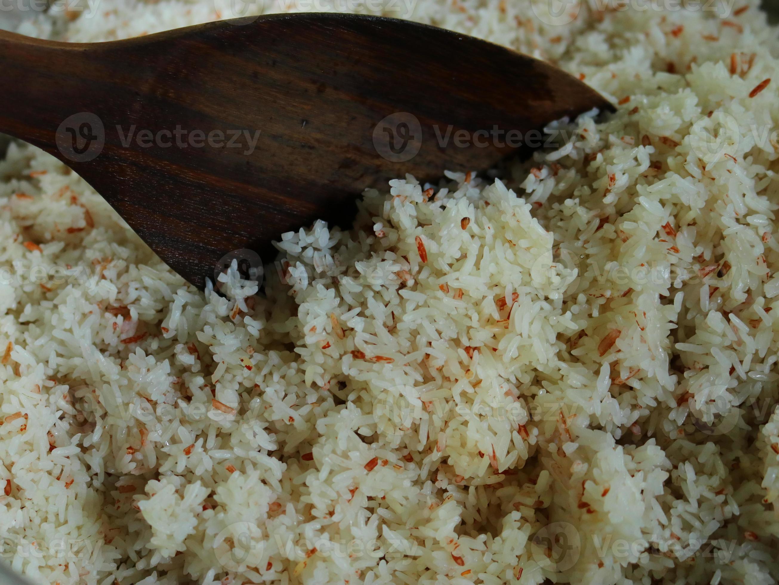 Half cooked glutinous rice 9729774 Stock Photo at Vecteezy