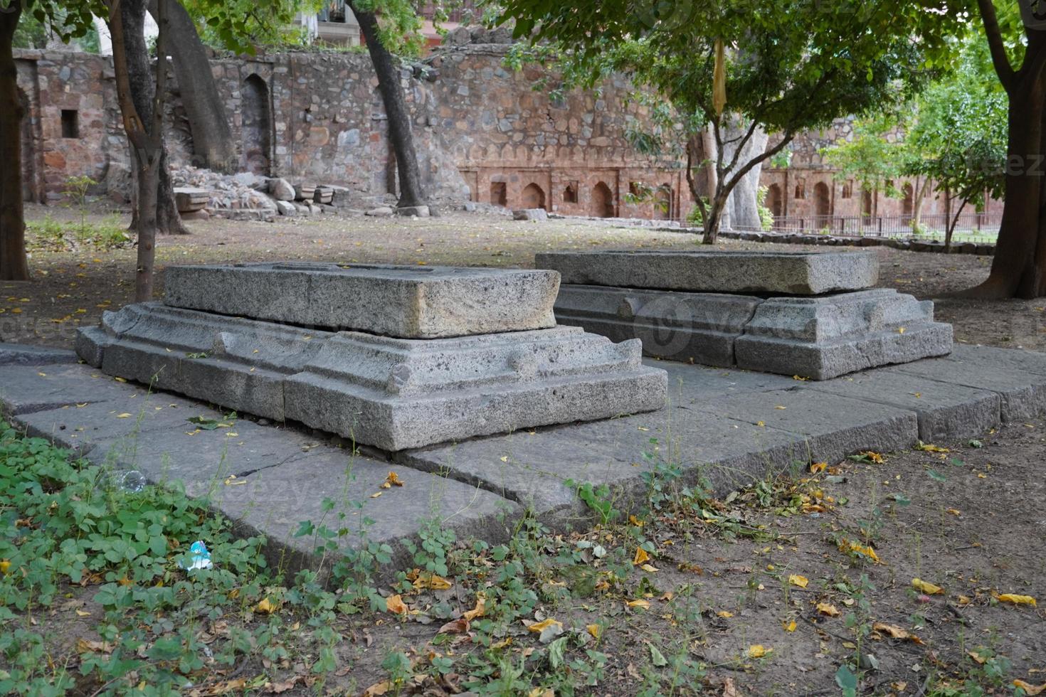 tomb of muhammad bin tughlaq photo