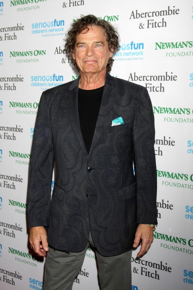 0LOS ANGELES, MAY 14 - BJ Thomas at the SeriousFun Children s Network 2015 LA Gala at the Dolby Theater on May 14, 2015 in Los Angeles, CA photo
