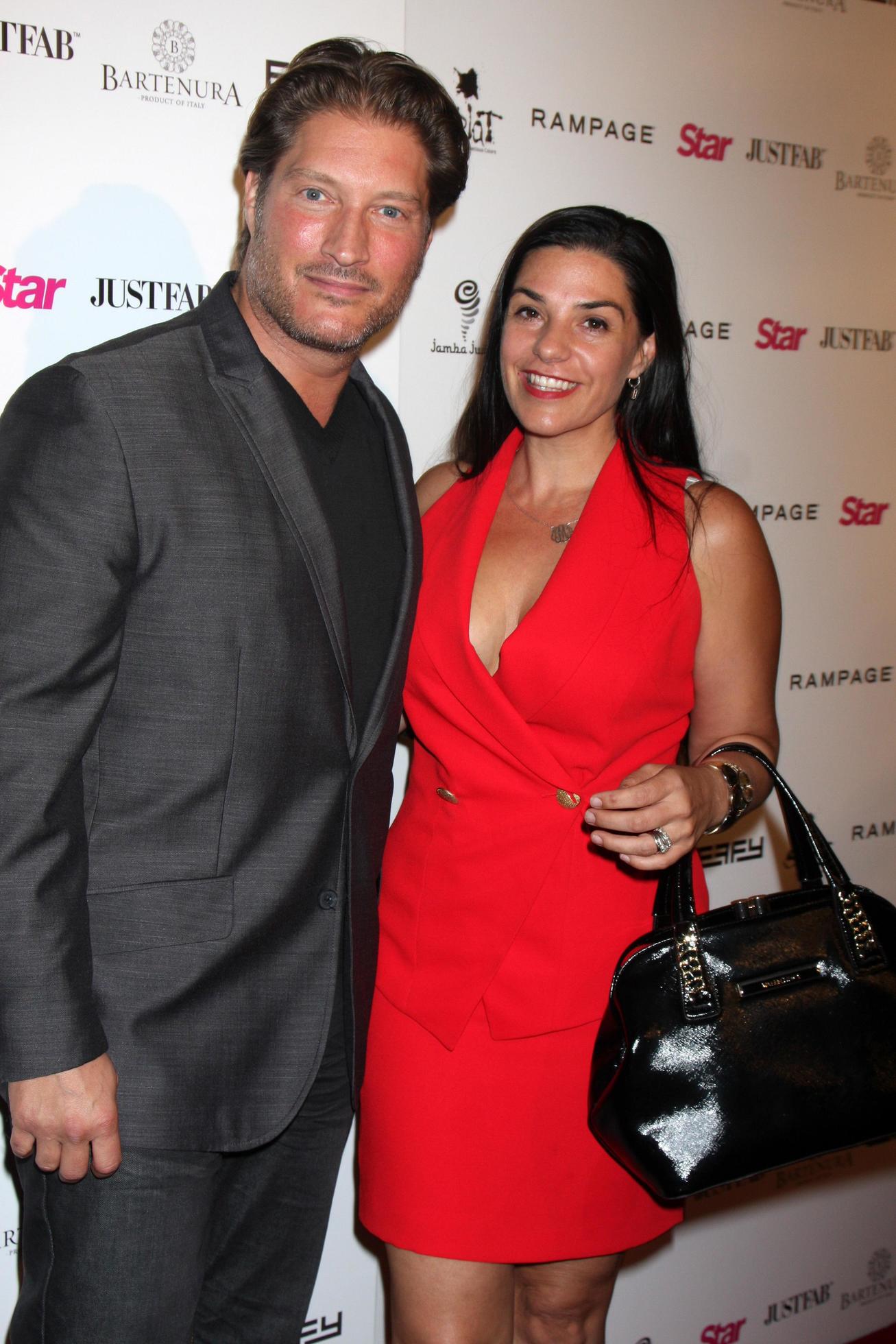 LOS ANGELES, OCT 9 - Sean Kanan, Michelle Kanan at the Star Magazine