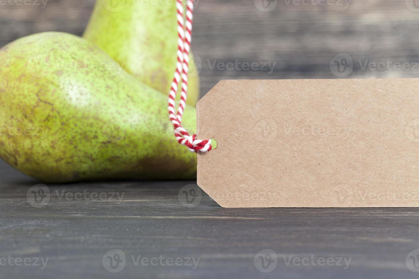 pear in a store photo