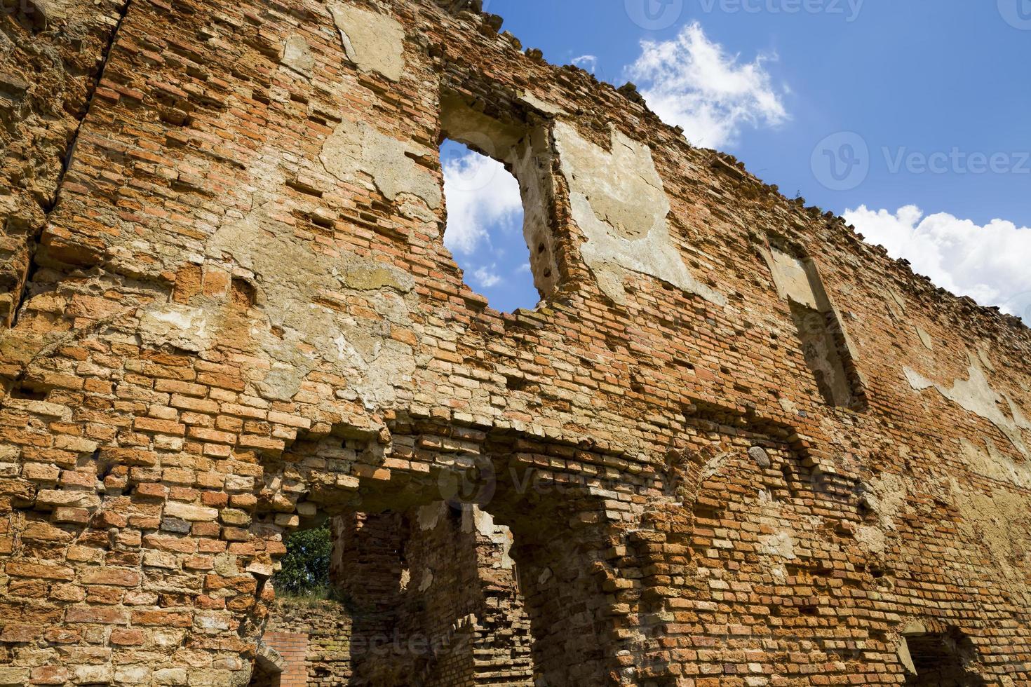 empty window openings photo