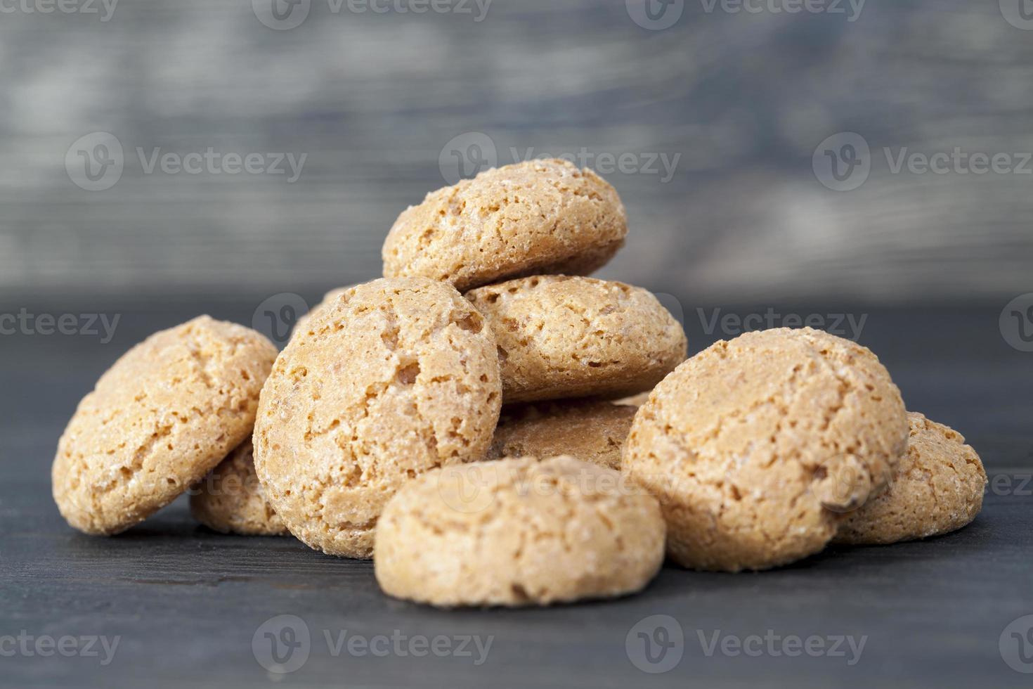 small round biscuit photo