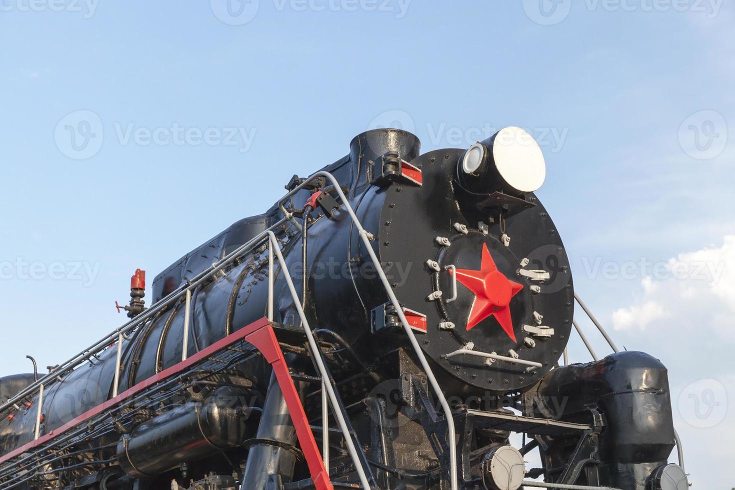 Locomotora de vapor antigua de cerca foto