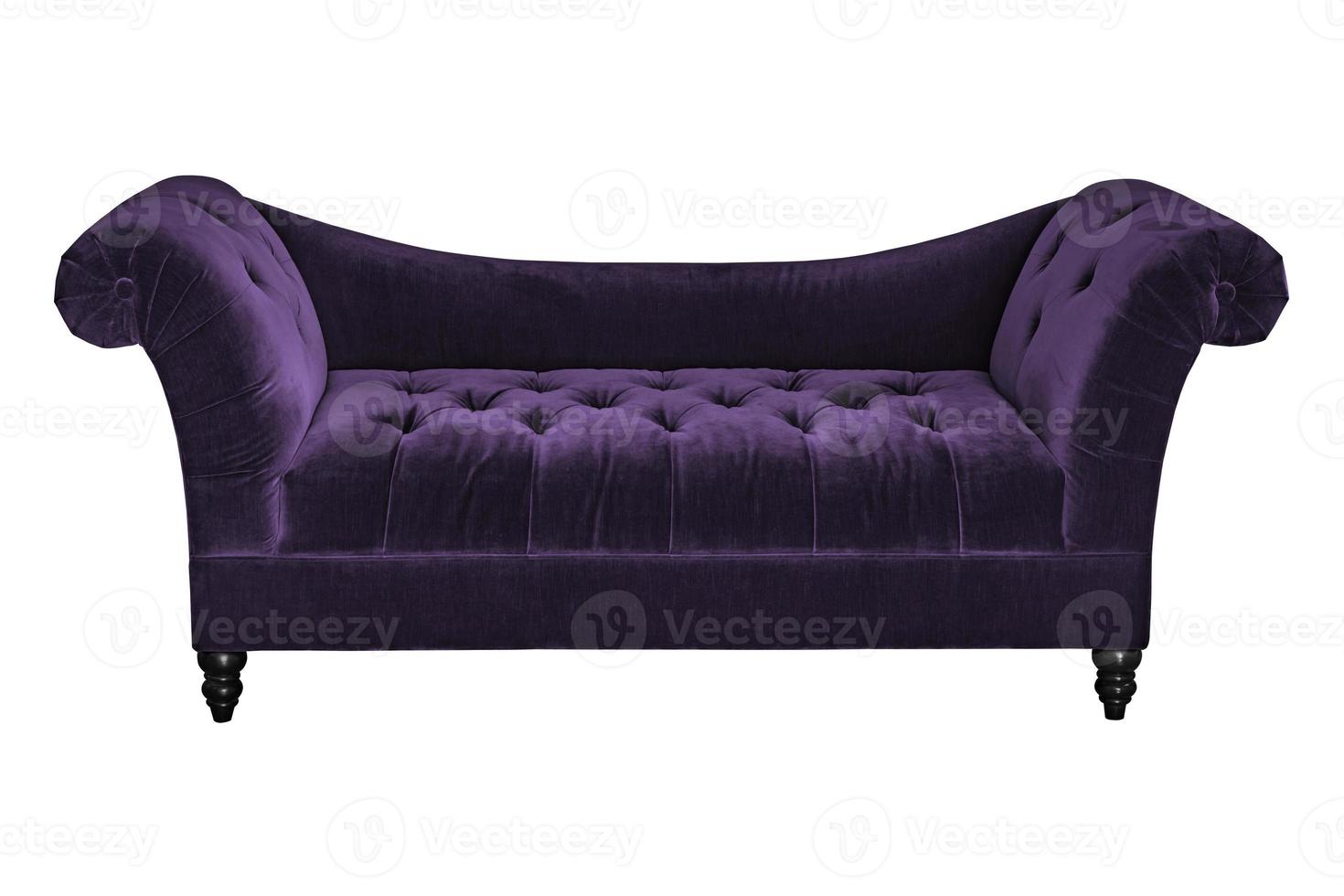 Funda de tapicería de sofá violeta de terciopelo. foto
