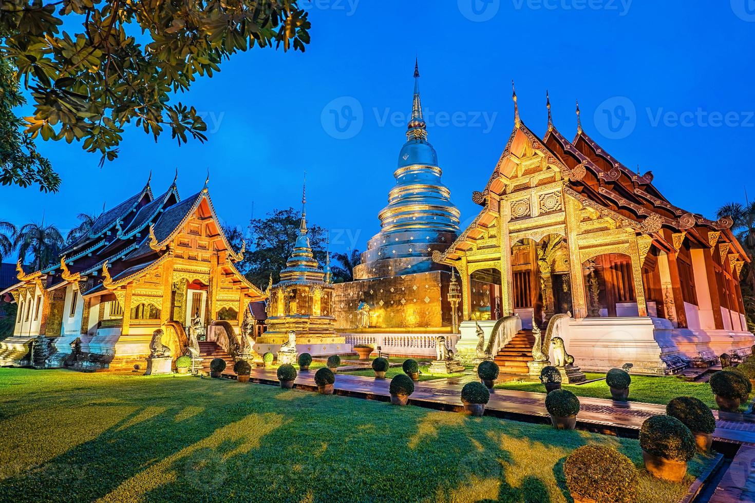 Pagoda at Phra Singh temple. photo