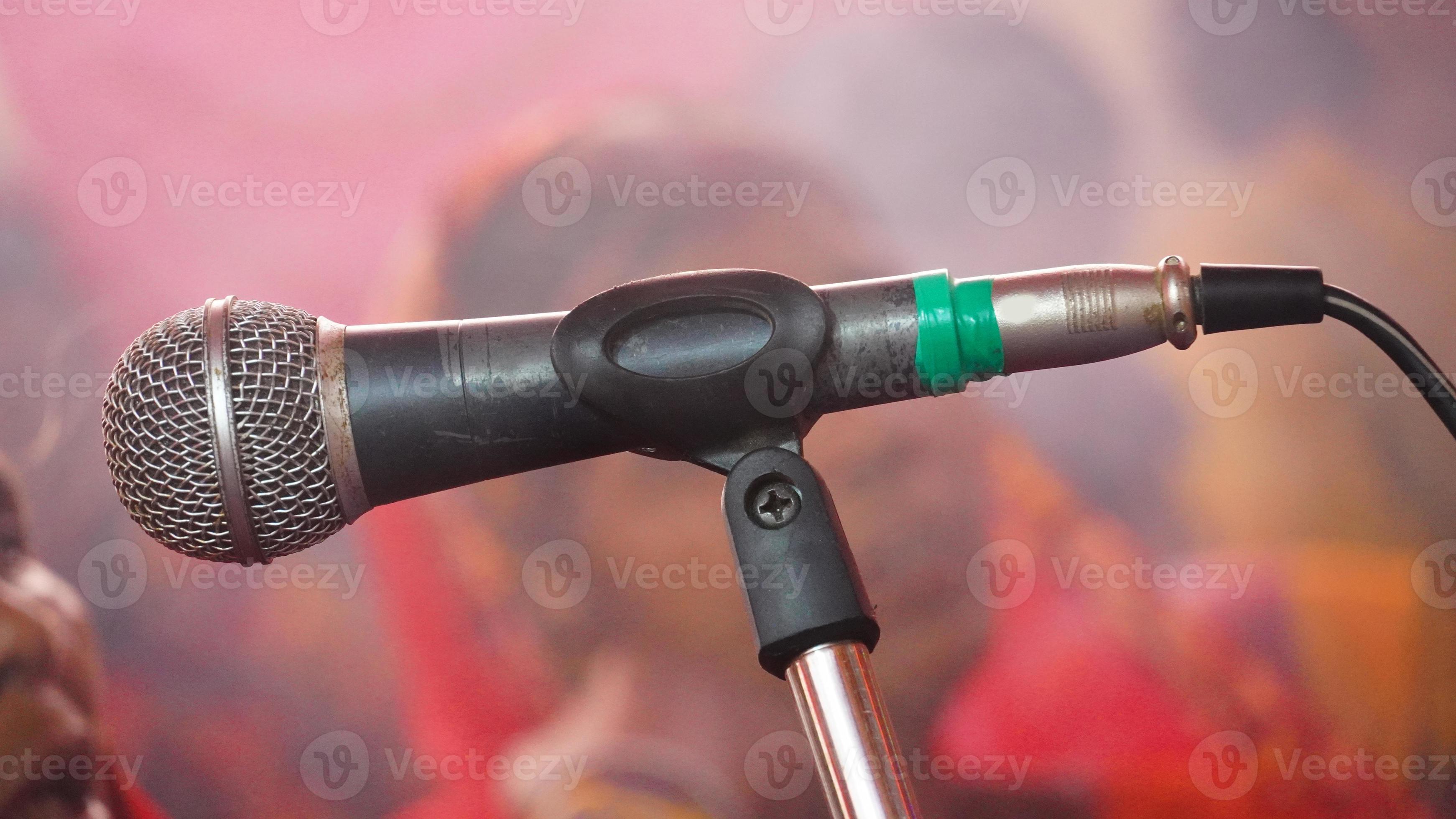 mic for singing concept image 9767071 Stock Photo at Vecteezy