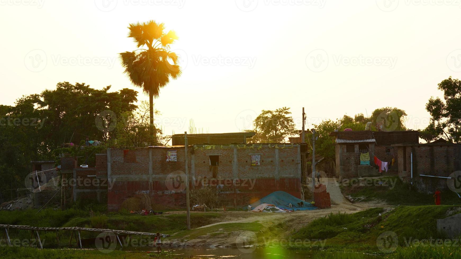 vista del pueblo y el medio ambiente puro foto