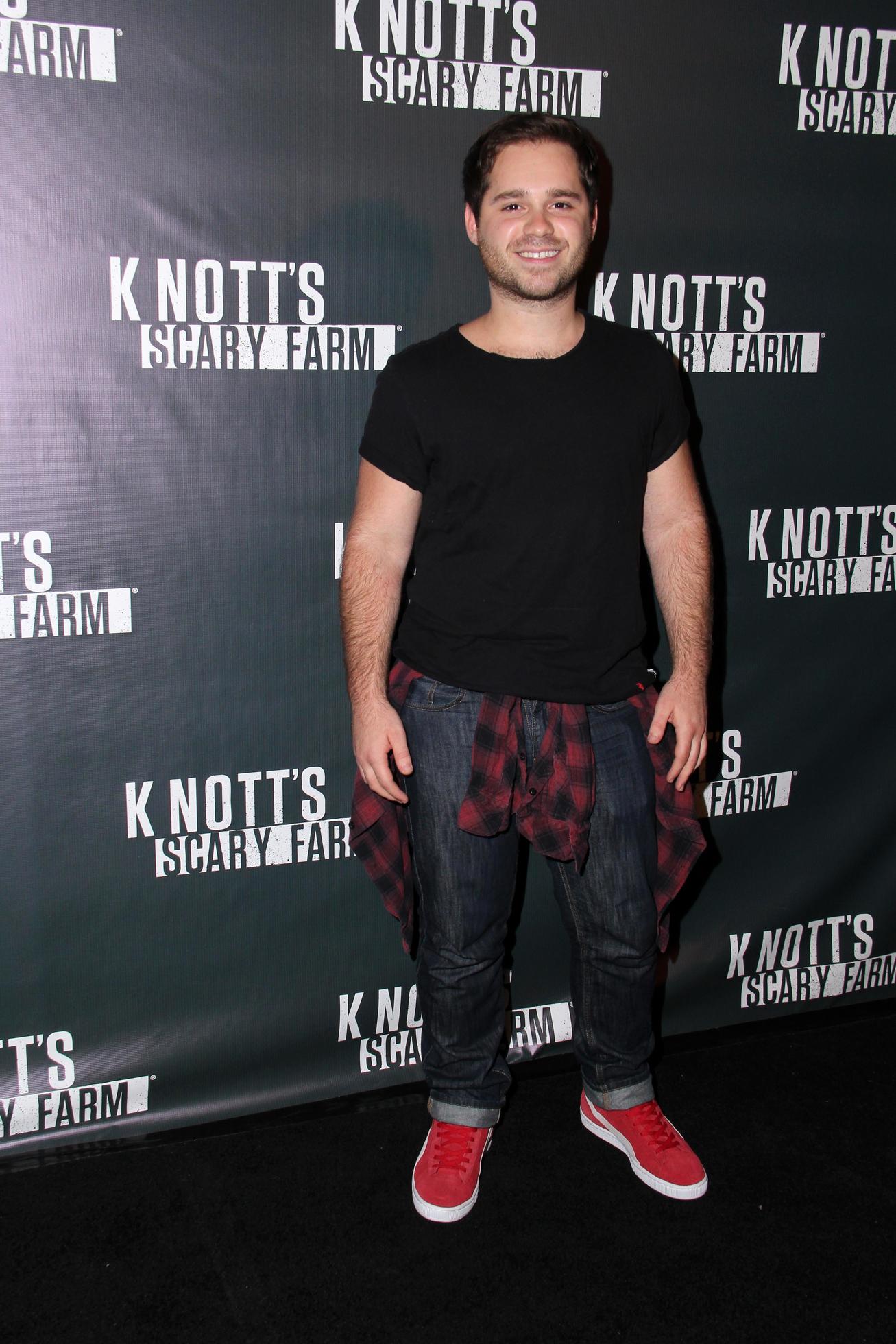 LOS ANGELES, OCT 3 Ryan Pinkston at the Knott s Scary Farm Celebrity