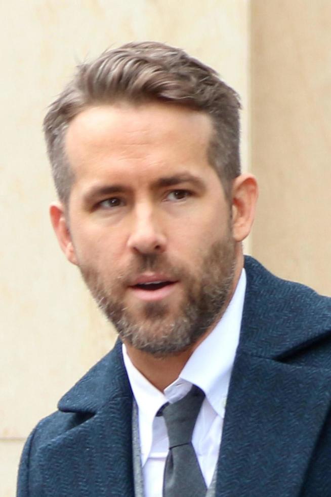 LOS ANGELES, DEC 15 - Ryan Reynolds at the Ryan Reynolds Hollywood Walk of Fame Star Ceremony at the Hollywood and Highland on December 15, 2016 in Los Angeles, CA photo