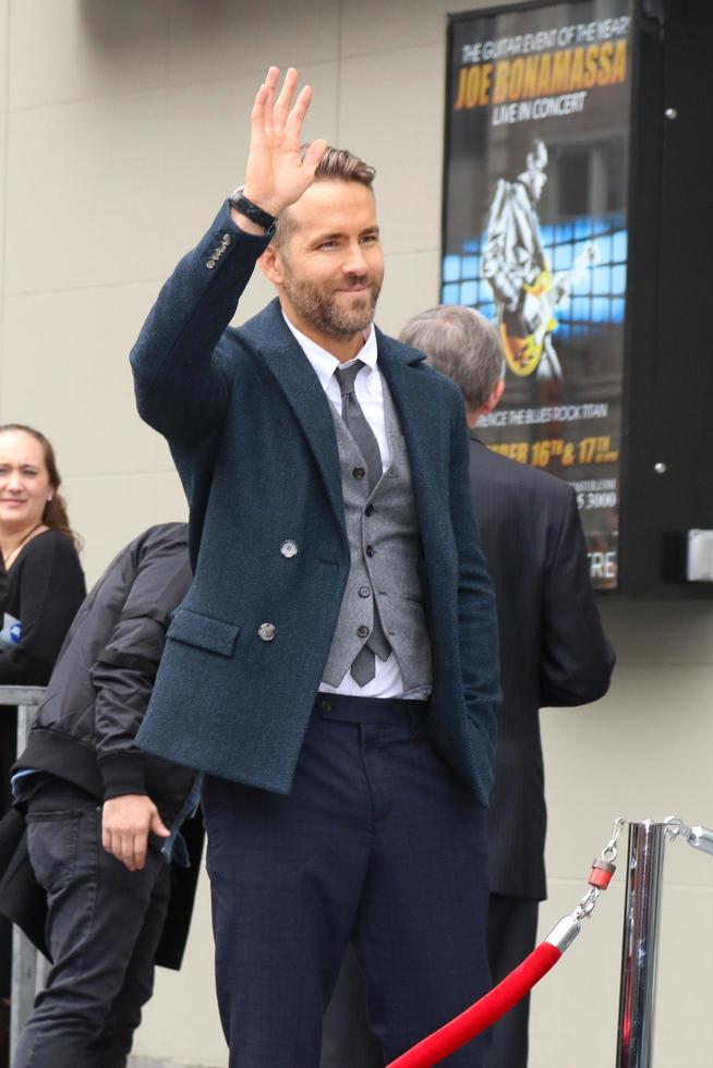 LOS ANGELES, DEC 15 - Ryan Reynolds at the Ryan Reynolds Hollywood Walk of Fame Star Ceremony at the Hollywood and Highland on December 15, 2016 in Los Angeles, CA photo