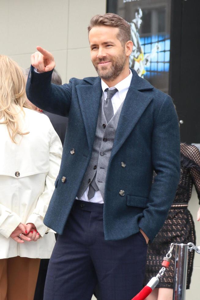 LOS ANGELES, DEC 15 - Ryan Reynolds at the Ryan Reynolds Hollywood Walk of Fame Star Ceremony at the Hollywood and Highland on December 15, 2016 in Los Angeles, CA photo